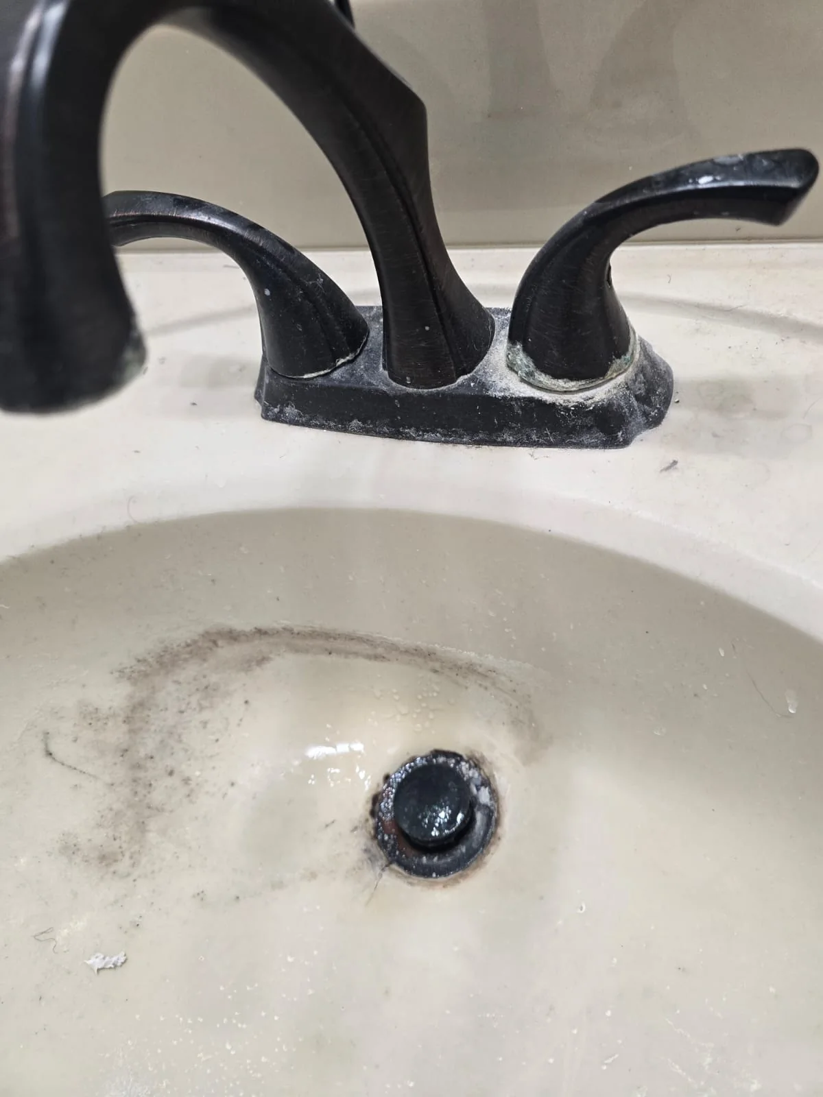 Sink before PinkMinty cleaning